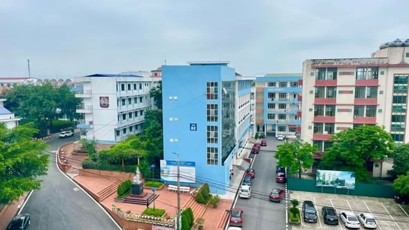 chuyen-sinh1-1783482286.jpg