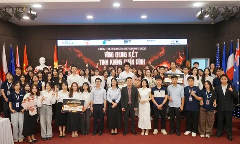 Chung kết UEB Data Showdown 2026: Sân chơi dữ liệu quy mô toàn quốc vinh danh những tài năng xuất sắc nhất