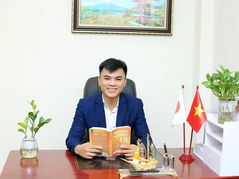 Thầy Phạm Vũ Việt & câu chuyện về những trăn trở trong công tác định hướng nghề nghiệp cho học sinh