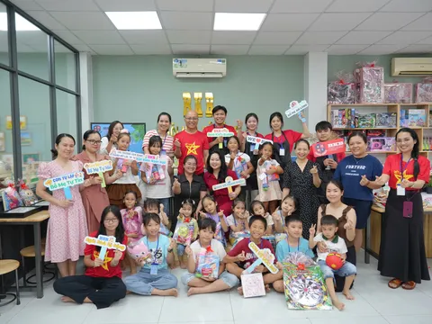 Từ cabin dịch đến lớp học: Hành trình sáng lập BKB Academy của Mr. Nguyễn Quốc Bình