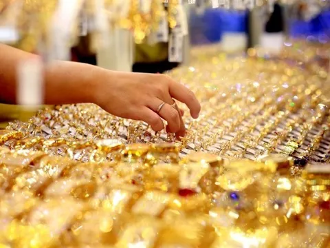 Giá Vàng SJC, Vàng Nhẫn Đồng Loạt Giảm