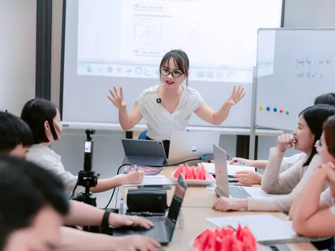 Thạc sĩ Mai Thị Hồng Giang: “Giáo án có thể mua, nhưng một giờ học tốt thì không thể”