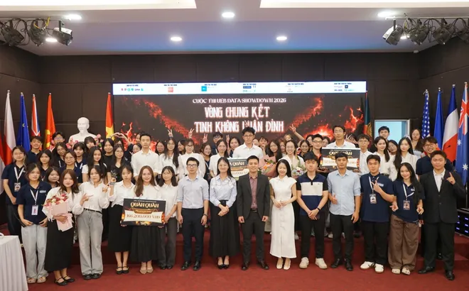 Chung kết UEB Data Showdown 2026: Sân chơi dữ liệu quy mô toàn quốc vinh danh những tài năng xuất sắc nhất
