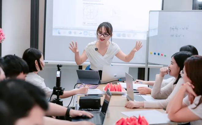 Thạc sĩ Mai Thị Hồng Giang: “Giáo án có thể mua, nhưng một giờ học tốt thì không thể”